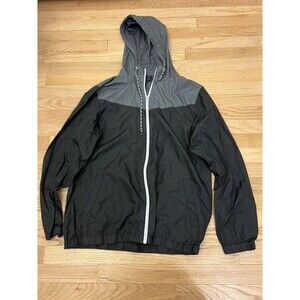 Zine Men's Medium Gray‎ And Black Light Windbreaker Jacket